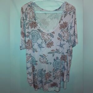 $ Maurice’s lilac top with navy & brown floral design size 1x EUC